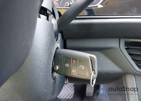 2019 Volkswagen Jetta 1.4T R-Line/1.4T S/1.4T Se from USA, damaged, VIN 3VWC57BU5KM271043